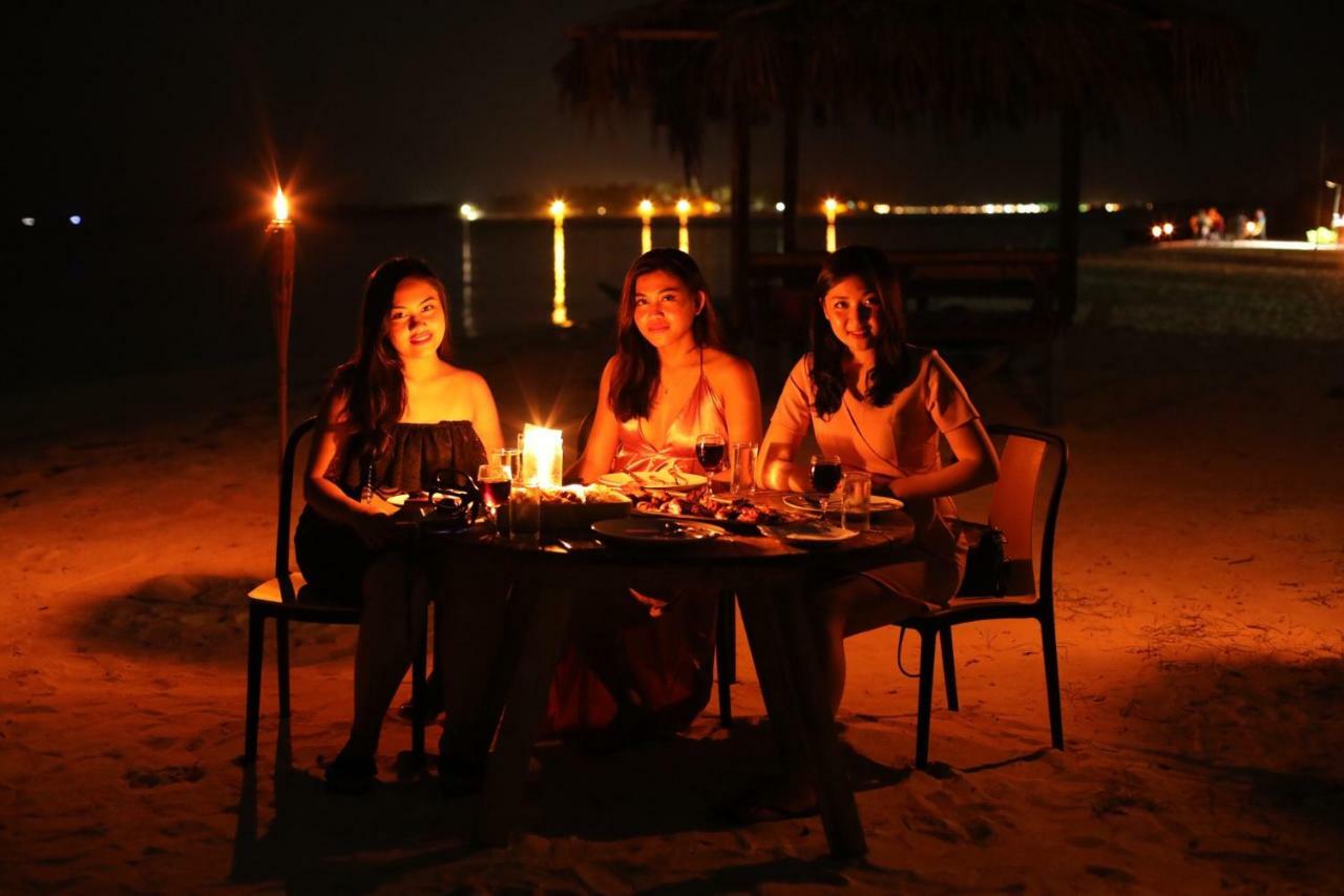 Moodhu Surf House Hotel Himmafushi Exterior foto