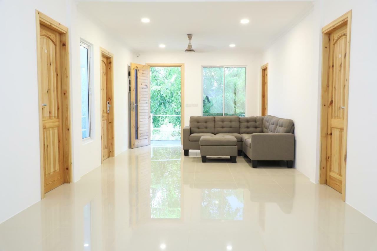 Moodhu Surf House Hotel Himmafushi Exterior foto